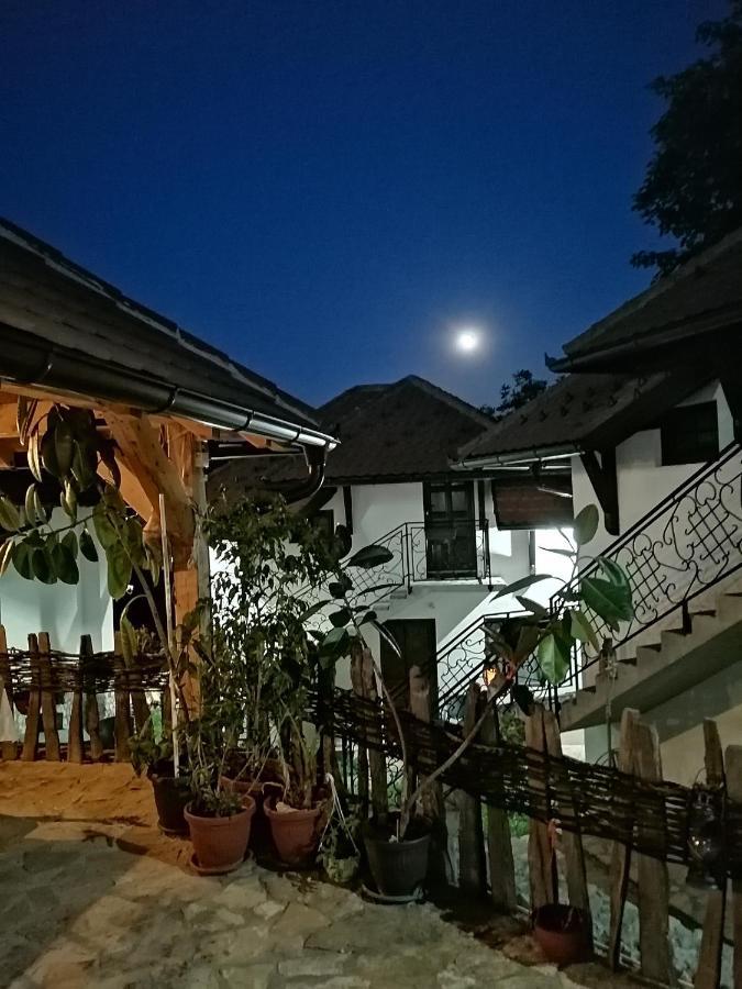 Etno Selo Lelic Bed & Breakfast Valjevo Exterior photo