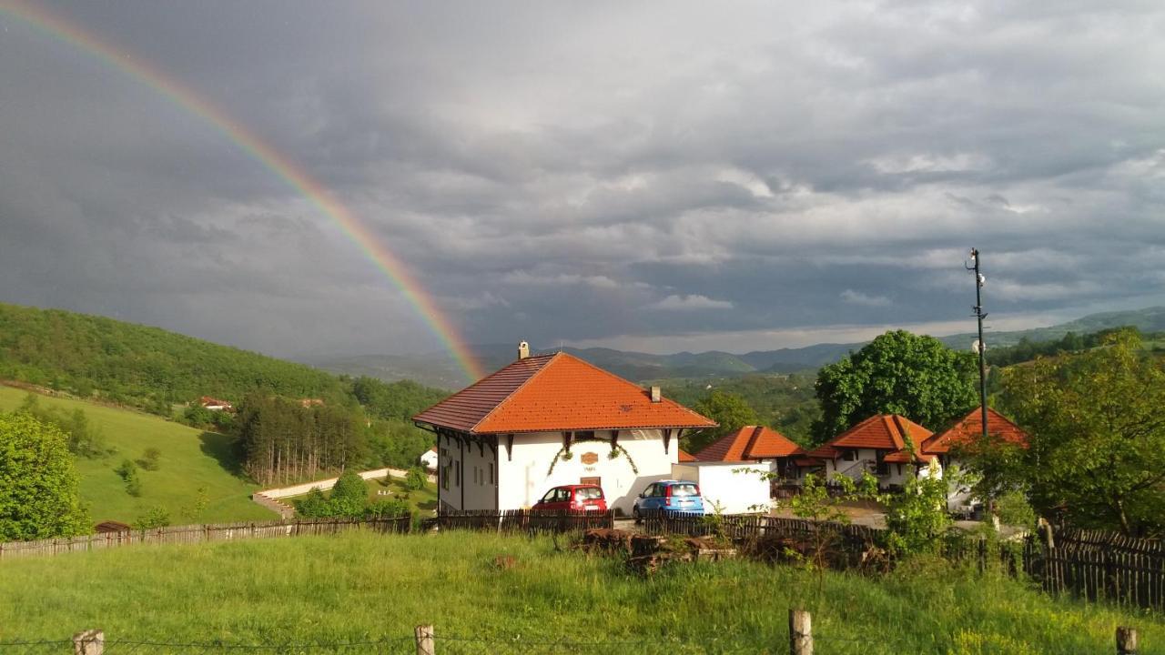 Etno Selo Lelic Bed & Breakfast Valjevo Exterior photo