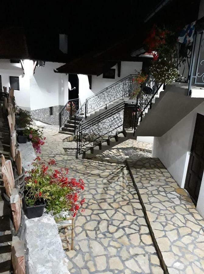Etno Selo Lelic Bed & Breakfast Valjevo Exterior photo